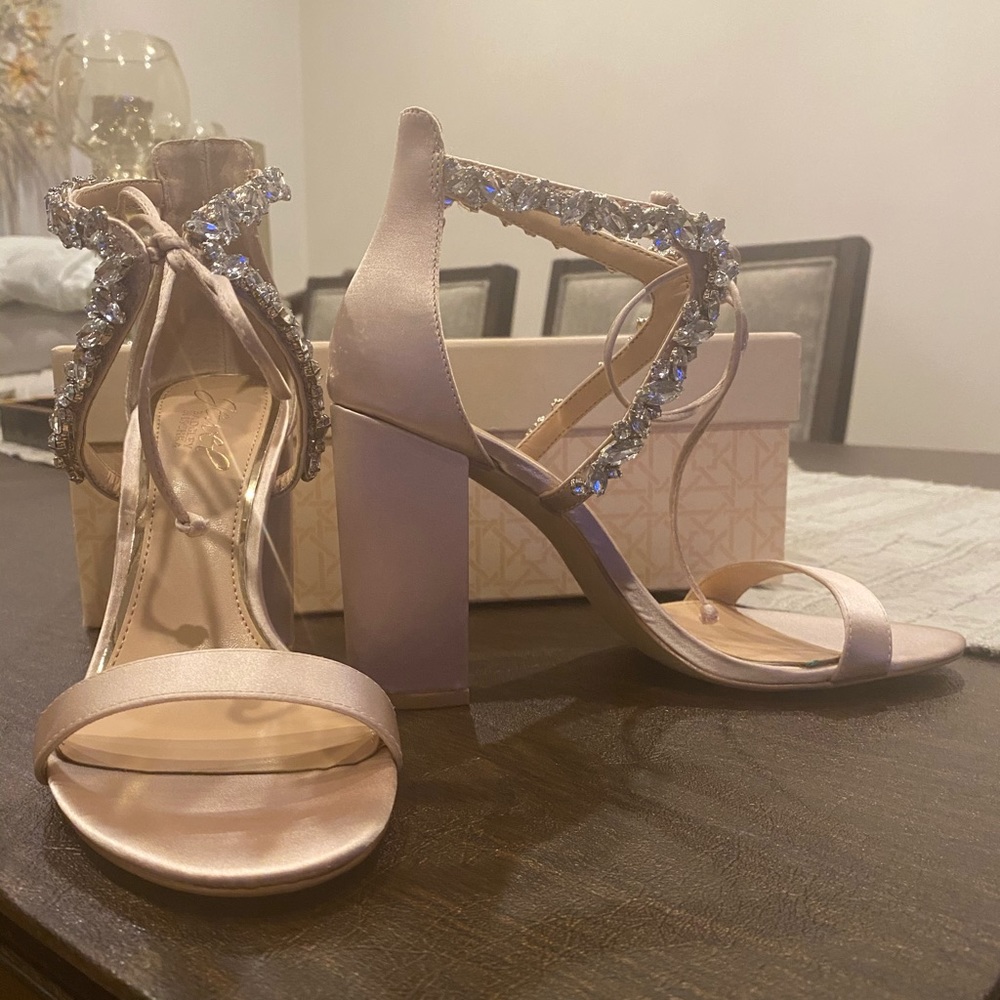 Brand new Badgley Mischka sandals